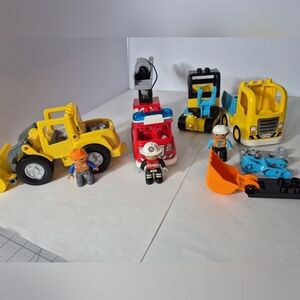 Lego Duplo Mix Lot Fire Truck Construction